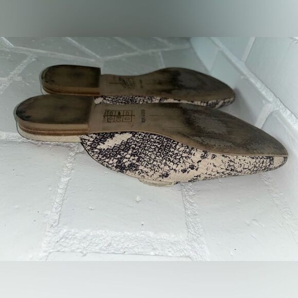 Dolce Vita Halee Slip On Mules in Stone Snake Print Leather Size 6.5 Flats Slide - Picture 11 of 11